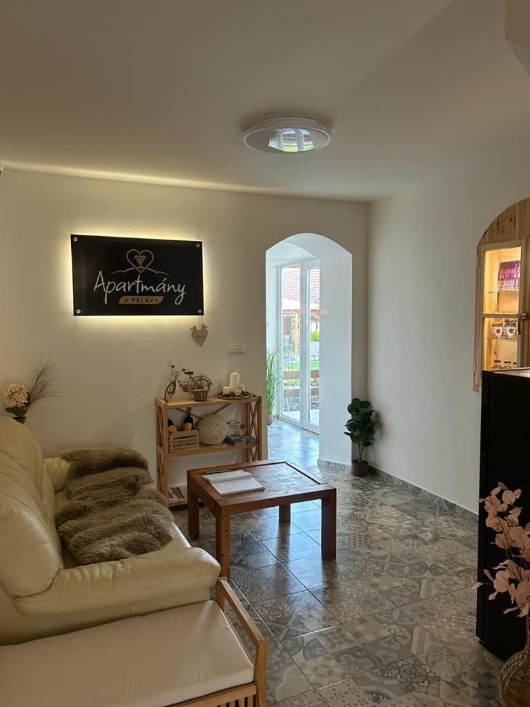 Apartmany U Palavy Přítluky Buitenkant foto
